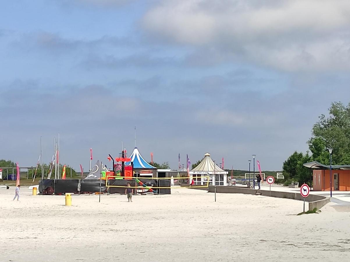 Appartement Ijsselmeer Makkum Strand Buitenkant foto