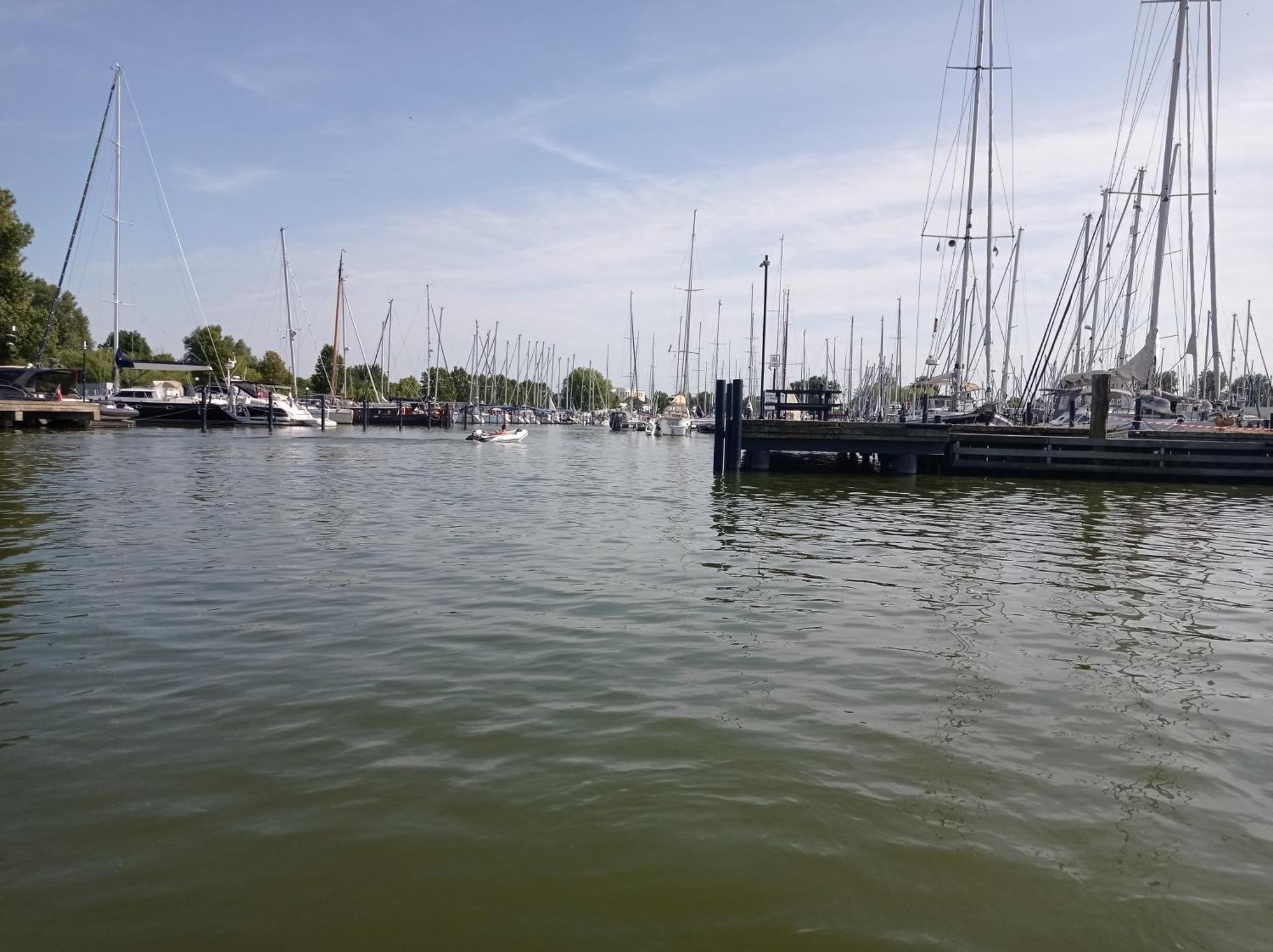 Appartement Ijsselmeer Makkum Strand Buitenkant foto
