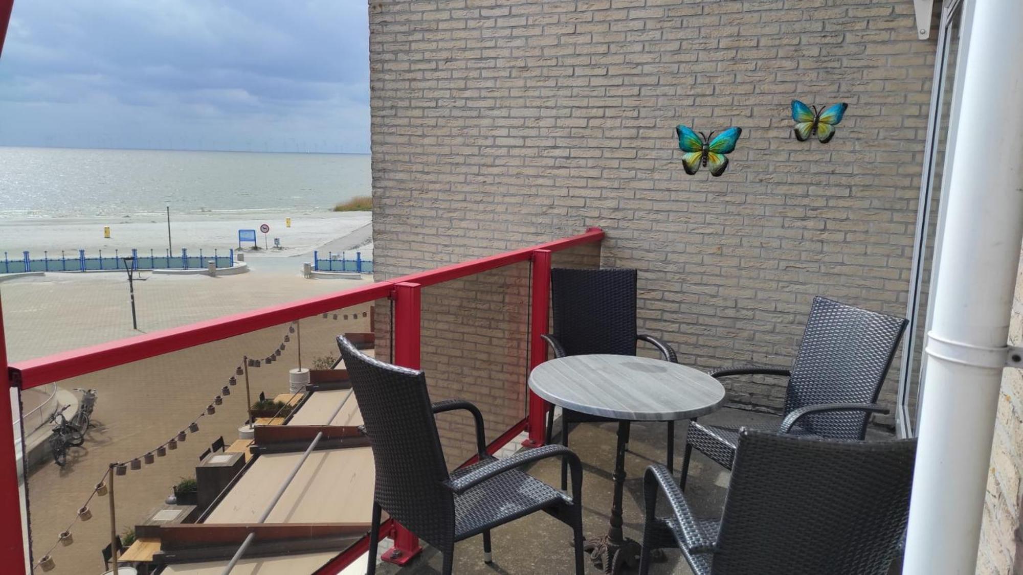 Appartement Ijsselmeer Makkum Strand Buitenkant foto